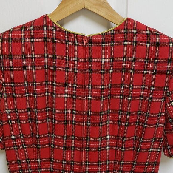 Misty Lane Dress Sz 6 Red Plaid Embroidered Crest Short Slv Midi Vintage Preppy - Picture 8 of 11